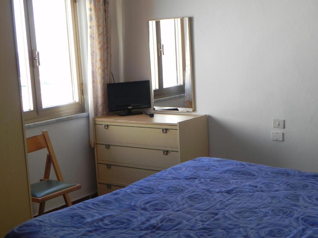 Hotel Fjby Calasetta Room photo